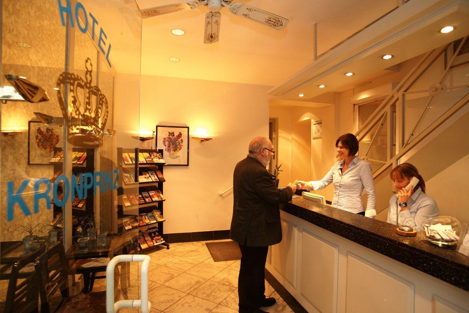 Hotel Kronprinz Garni Minden  Ngoại thất bức ảnh